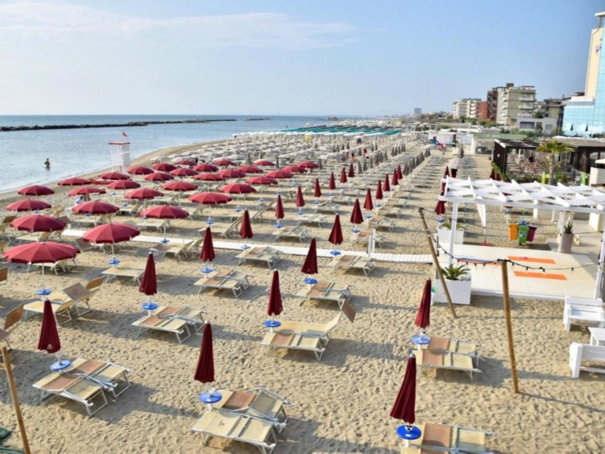 Hotel Tokio Village Lido Di Savio Esterno foto